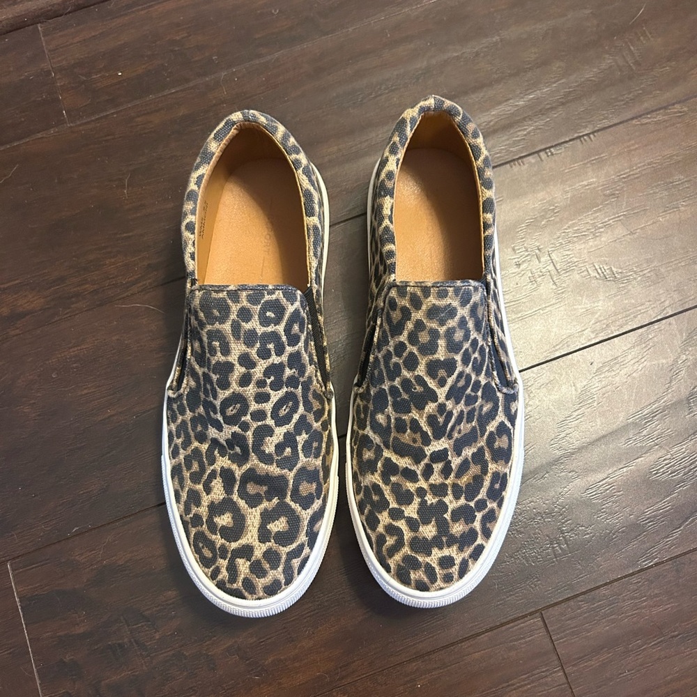 Leopard Print Slip-On Shoes (Size 8.5)